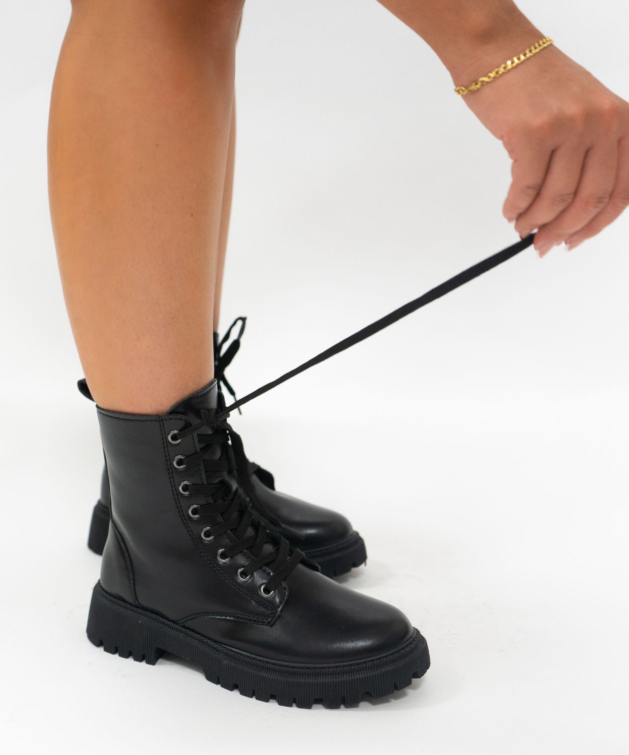 Botines planos militares image number null